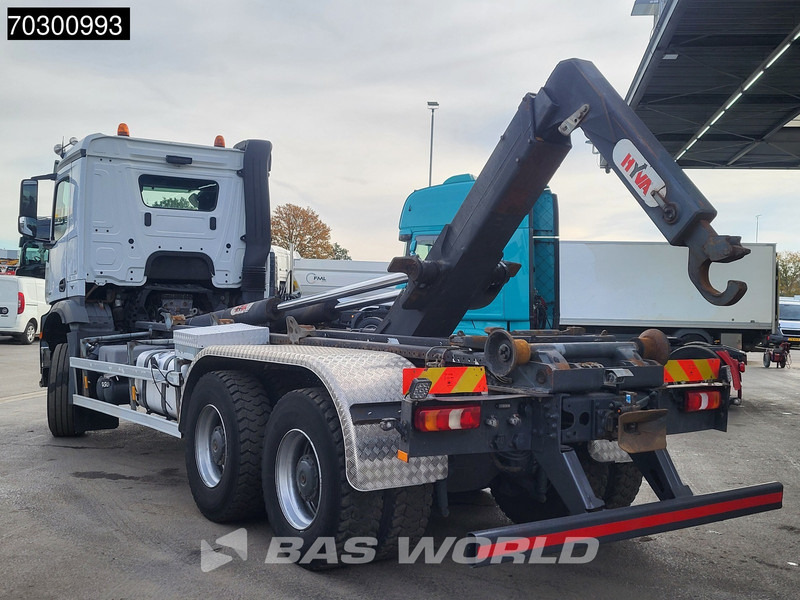 Mercedes-Benz Arocs 3342 6X4 HYVA 26-62-S Hooklift Big-Axle Automatic Euro 6 - Camião polibenne: foto 2 Mercedes-Benz Arocs 3342 6X4 HYVA 26-62-S Hooklift Big-Axle Automatic Euro 6 - Camião polibenne: foto 2