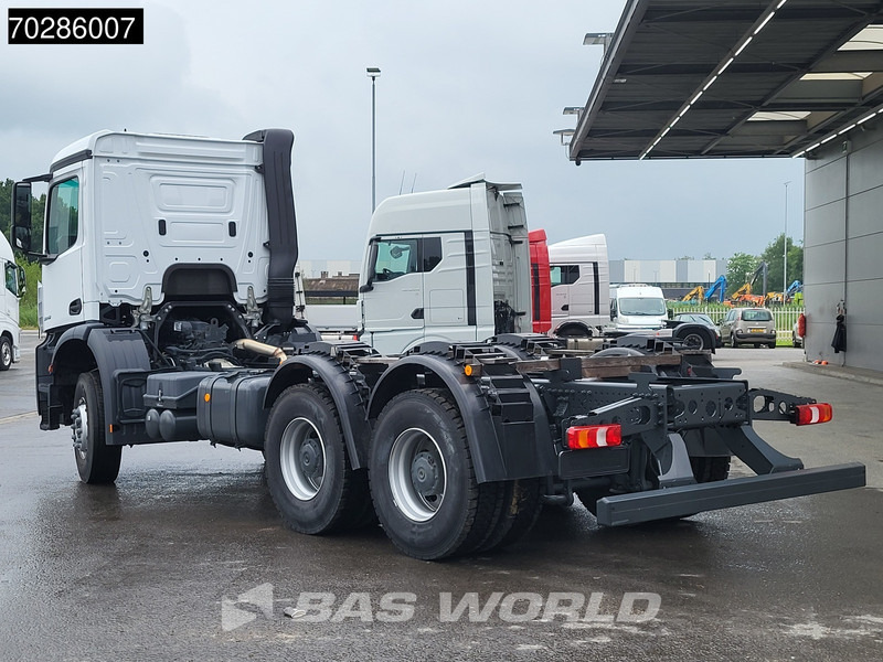 Mercedes-Benz Arocs 3342 6X4 NEW 6x4 chassis Big-Axle Automatic Steel suspension Euro 3 - Camião chassi: foto 2 Mercedes-Benz Arocs 3342 6X4 NEW 6x4 chassis Big-Axle Automatic Steel suspension Euro 3 - Camião chassi: foto 2