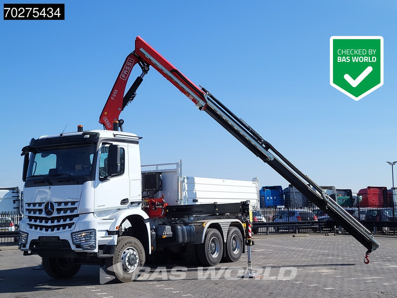 Mercedes-Benz Arocs 3348 6X6 Fassi F255A.2.24 xe-dynamic Kran Dreiseitenkipper Navi Euro 6 - Camião basculante, Camião grua: foto 1 Mercedes-Benz Arocs 3348 6X6 Fassi F255A.2.24 xe-dynamic Kran Dreiseitenkipper Navi Euro 6 - Camião basculante, Camião grua: foto 1