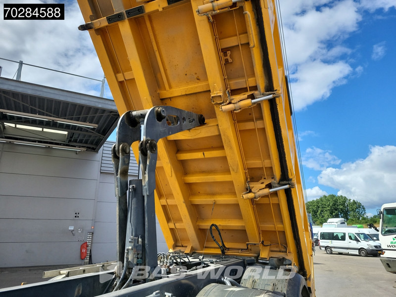 Renault Kerax 480 8X4 13m3 Meiller 2-way tipper Retarder Big-Axle Automatic Euro 5 - Camião basculante: foto 5 Renault Kerax 480 8X4 13m3 Meiller 2-way tipper Retarder Big-Axle Automatic Euro 5 - Camião basculante: foto 5