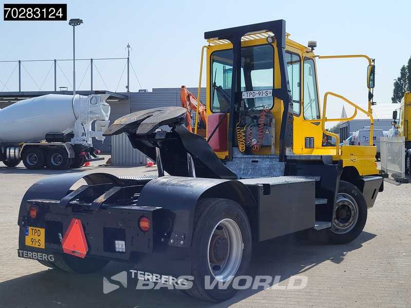 Terberg TY222 YT222 4X2 NL-Truck Hydrauliek Euro 5 - Tractor de terminal: foto 5 Terberg TY222 YT222 4X2 NL-Truck Hydrauliek Euro 5 - Tractor de terminal: foto 5