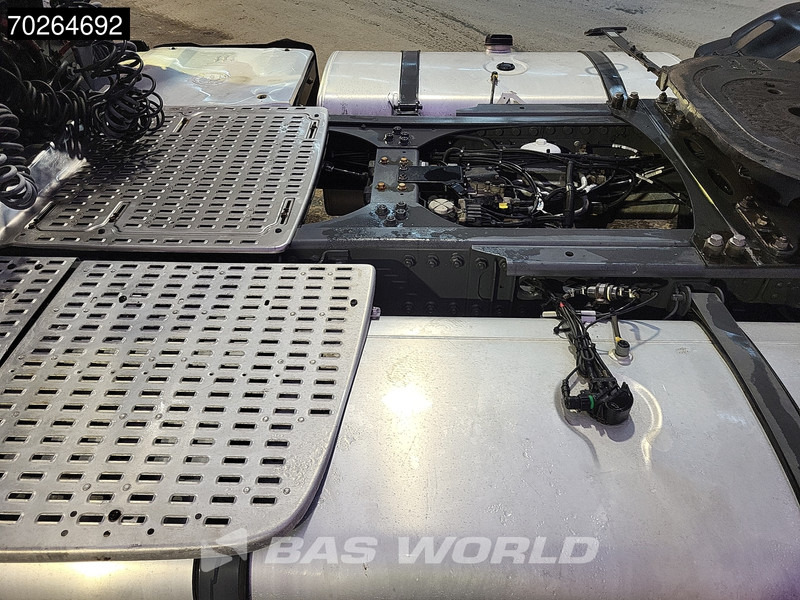 DAF XF 480 4X2 Mega 2xTanks ACC LED Euro 6 - Tractor: foto 3 DAF XF 480 4X2 Mega 2xTanks ACC LED Euro 6 - Tractor: foto 3