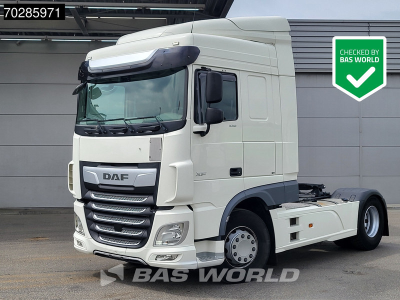 DAF XF 530 4X2 Standklima ACC Euro 6 - Tractor: foto 1 DAF XF 530 4X2 Standklima ACC Euro 6 - Tractor: foto 1