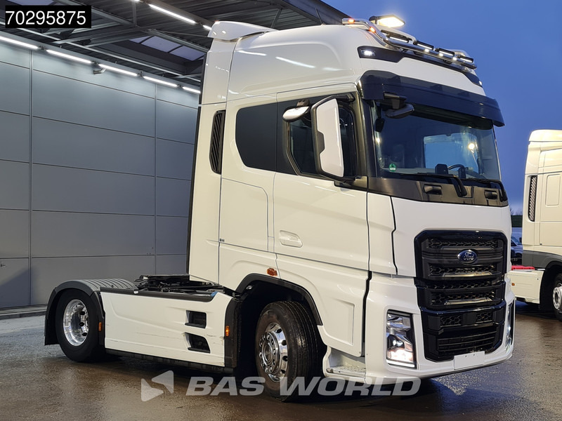 Ford F-Max 500 4X2 Retarder 2x Tanks Standklima Euro 6 - Tractor: foto 3 Ford F-Max 500 4X2 Retarder 2x Tanks Standklima Euro 6 - Tractor: foto 3