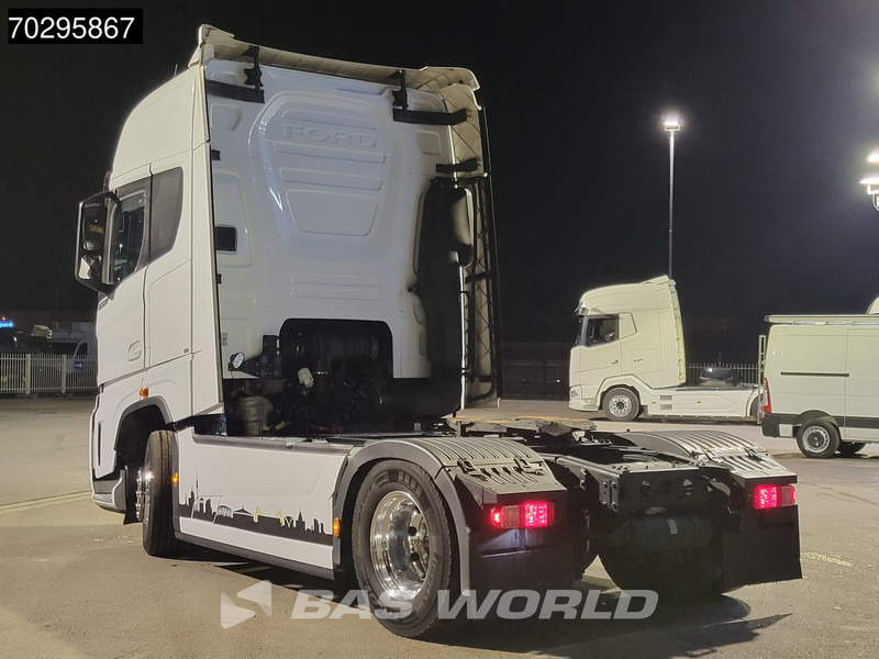 Ford F-Max 500 4X2 Retarder 2x Tanks Standklima Euro 6 - Tractor: foto 2 Ford F-Max 500 4X2 Retarder 2x Tanks Standklima Euro 6 - Tractor: foto 2