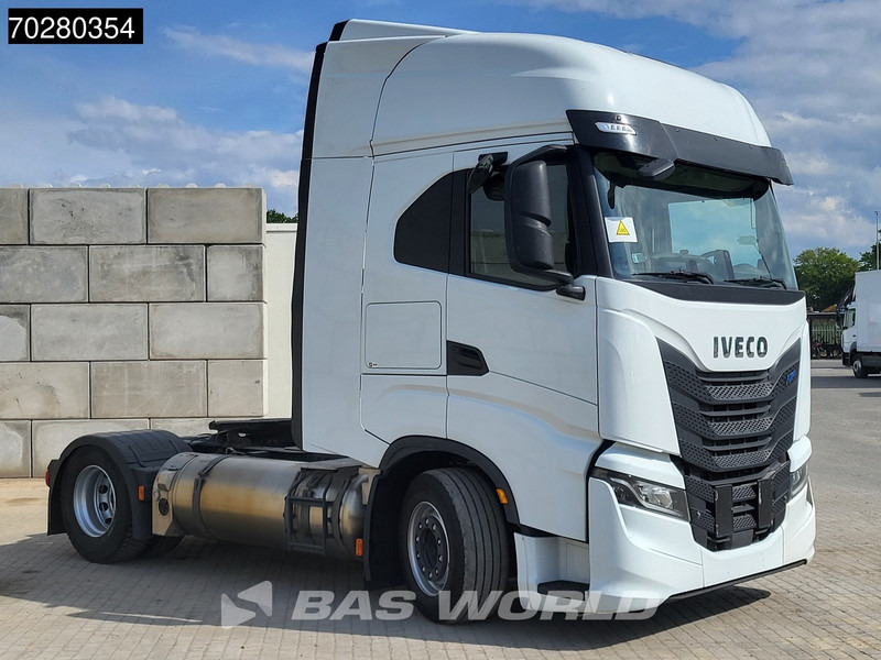 Iveco S-Way 460 4X2 LNG Retarder 2x Tanks Standklima - Tractor: foto 3 Iveco S-Way 460 4X2 LNG Retarder 2x Tanks Standklima - Tractor: foto 3