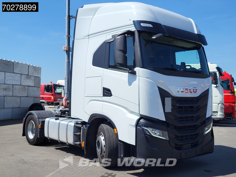 Iveco S-Way 490 4X2 Retarder 2x Tanks Standklima - Tractor: foto 3 Iveco S-Way 490 4X2 Retarder 2x Tanks Standklima - Tractor: foto 3