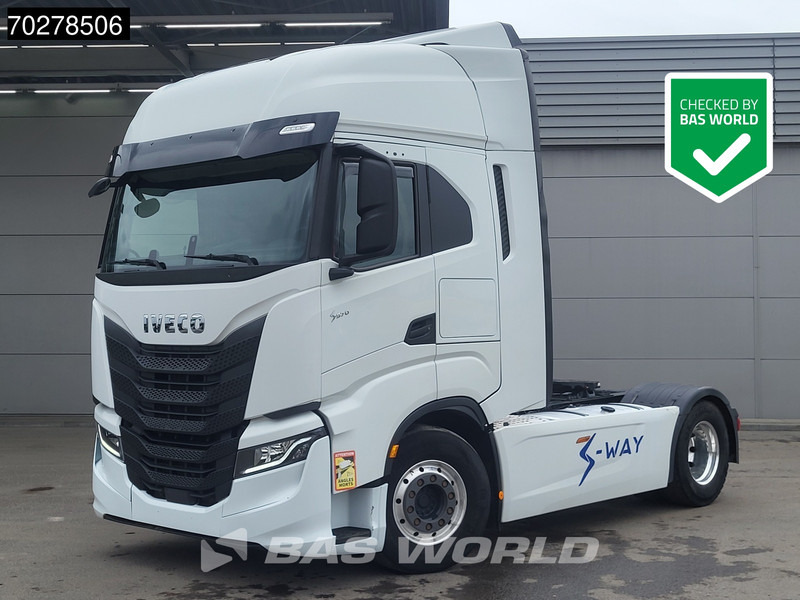 Iveco S-Way 570 S-Way 4X2 Retarder 2x Tanks Standklima Navi Alcoa's - Tractor: foto 1 Iveco S-Way 570 S-Way 4X2 Retarder 2x Tanks Standklima Navi Alcoa's - Tractor: foto 1