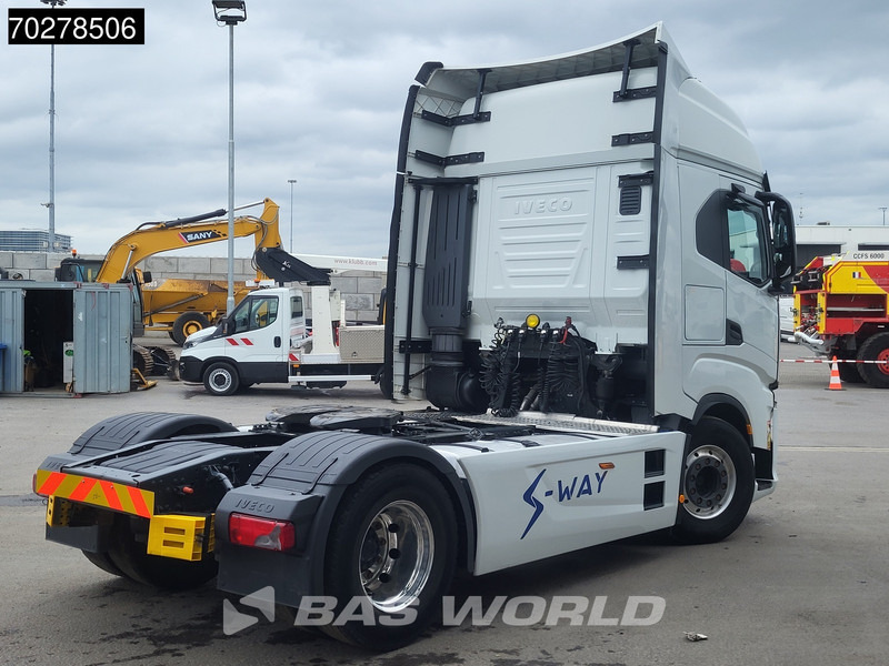 Iveco S-Way 570 S-Way 4X2 Retarder 2x Tanks Standklima Navi Alcoa's - Tractor: foto 5 Iveco S-Way 570 S-Way 4X2 Retarder 2x Tanks Standklima Navi Alcoa's - Tractor: foto 5