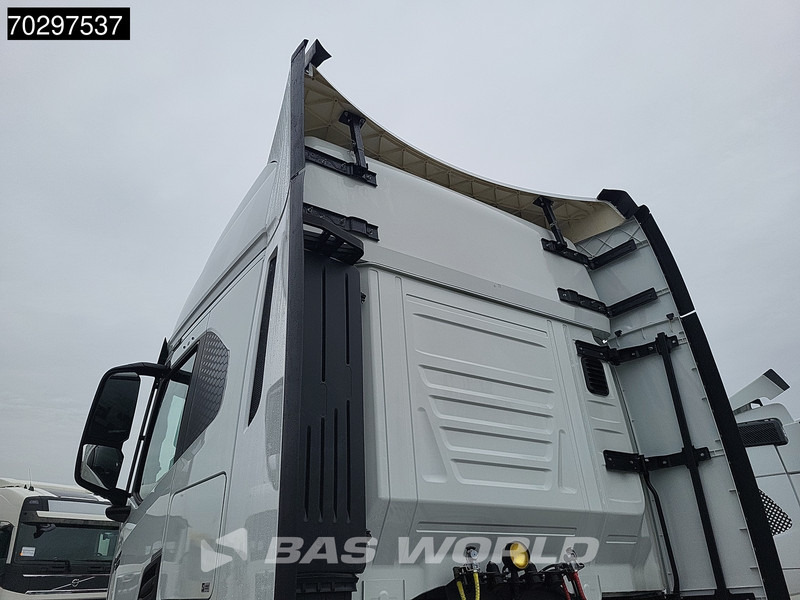 Iveco S-Way 580 4X2 NEW! 2x Tanks Standklima Navi ACC LED Euro 6 - Tractor: foto 5 Iveco S-Way 580 4X2 NEW! 2x Tanks Standklima Navi ACC LED Euro 6 - Tractor: foto 5