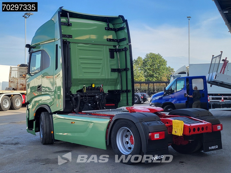 Iveco S-Way 580 4X2 NEW! DynamicSteering Standklima Navi ACC LED Euro 6 - Tractor: foto 2 Iveco S-Way 580 4X2 NEW! DynamicSteering Standklima Navi ACC LED Euro 6 - Tractor: foto 2