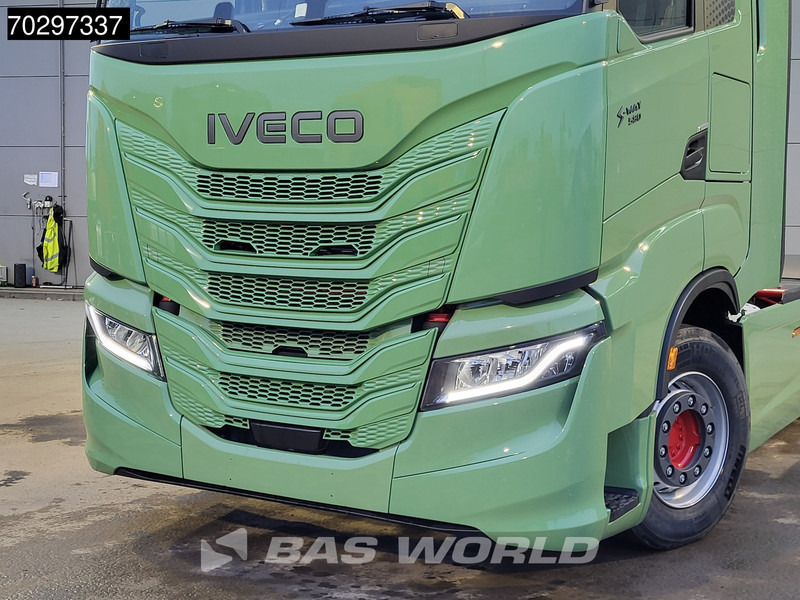 Tractor novo Iveco S-Way 580 4X2 NEW! LED Standklima ACC Navi Euro 6: foto 8