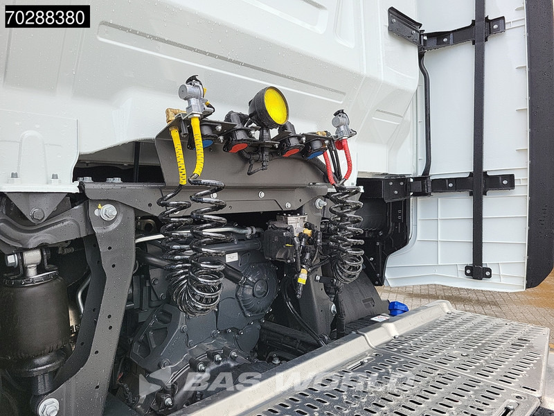 Tractor novo Iveco S-way 580 4X2 NEW! 2x Tanks Navi ACC Standklima: foto 11