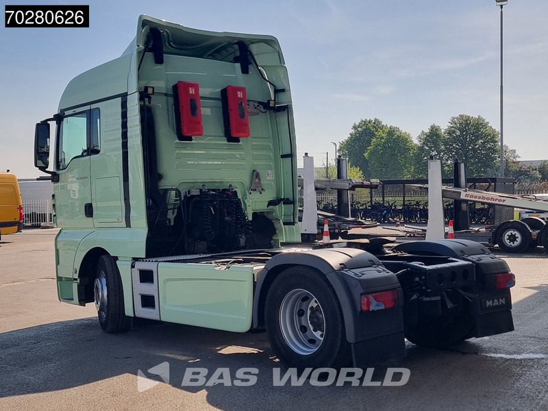 MAN TGX 18.460 TGX 4X2 XLX Retarder 2x Tanks - Tractor: foto 2 MAN TGX 18.460 TGX 4X2 XLX Retarder 2x Tanks - Tractor: foto 2