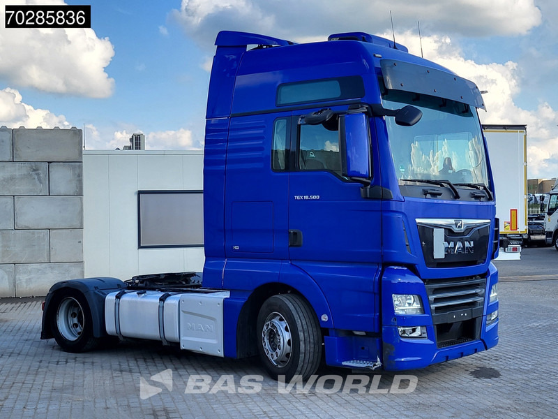MAN TGX 18.500 4X2 Mega XXL Retarder Xenon 2xTanks Standklima ACC Euro 6 - Tractor: foto 3 MAN TGX 18.500 4X2 Mega XXL Retarder Xenon 2xTanks Standklima ACC Euro 6 - Tractor: foto 3