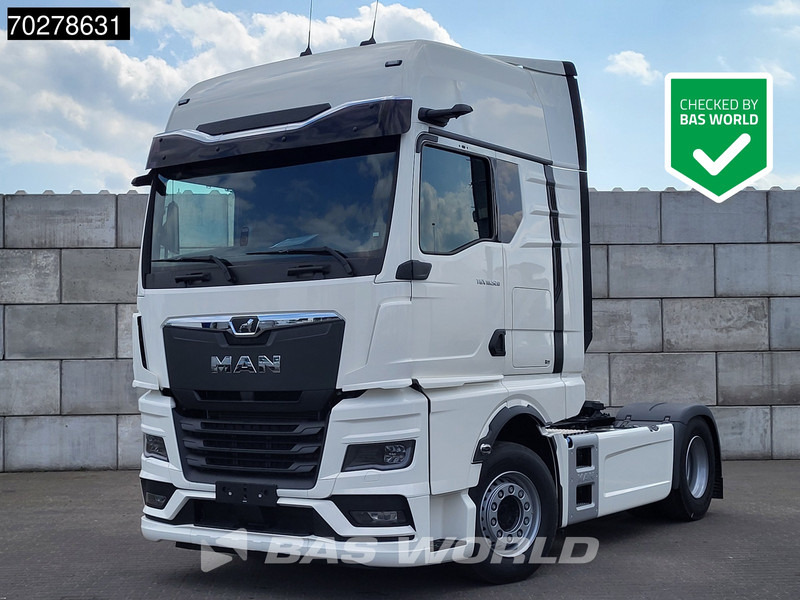 MAN TGX 18.520 4X2 NEW! GX Retarder 2x Tanks Standklima MirrorCam Navi LED - Tractor: foto 1 MAN TGX 18.520 4X2 NEW! GX Retarder 2x Tanks Standklima MirrorCam Navi LED - Tractor: foto 1