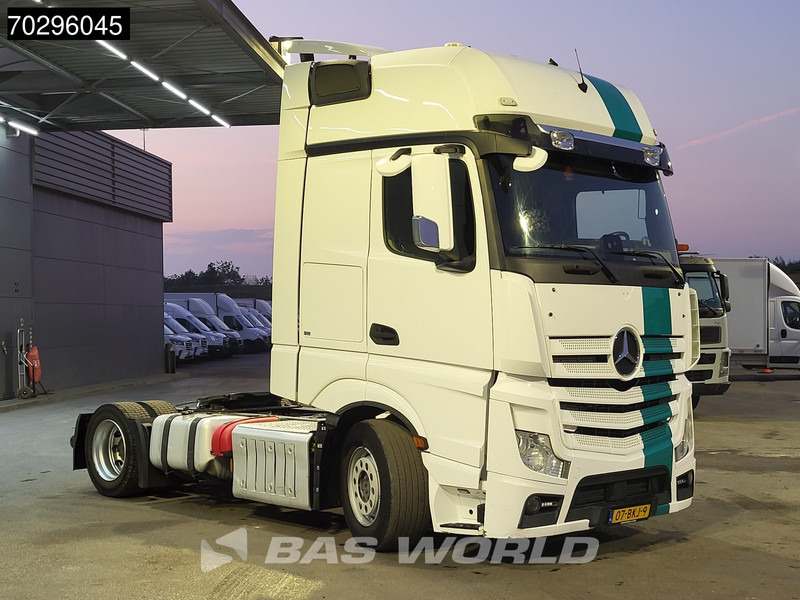 Mercedes-Benz Actros 1845 Actros 4X2 GigaSpace NL-Truck Mega 2xTanks Standklima ACC Euro 6 - Tractor: foto 3 Mercedes-Benz Actros 1845 Actros 4X2 GigaSpace NL-Truck Mega 2xTanks Standklima ACC Euro 6 - Tractor: foto 3