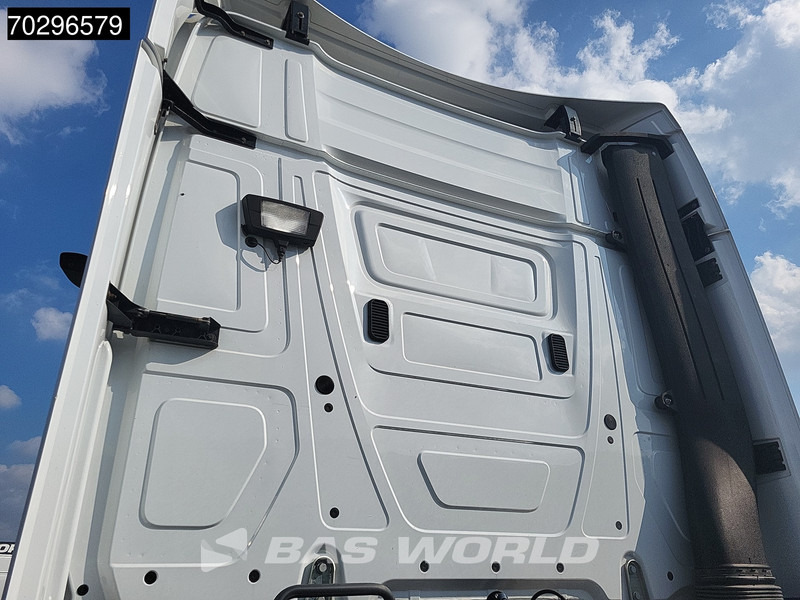 Mercedes-Benz Actros 1848 4X2 BigSpace Retarder Standklima MirrorCam ACC Xenon Euro 6 - Tractor: foto 3 Mercedes-Benz Actros 1848 4X2 BigSpace Retarder Standklima MirrorCam ACC Xenon Euro 6 - Tractor: foto 3