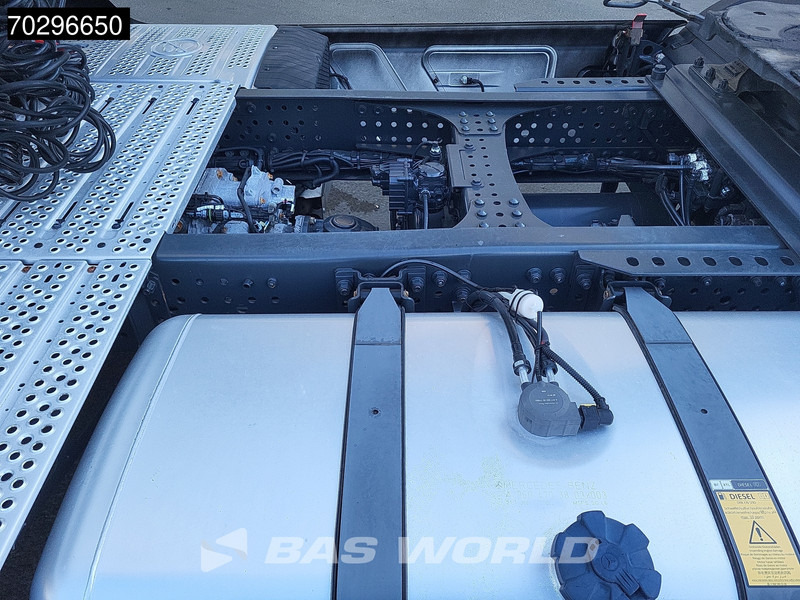 Tractor Mercedes-Benz Actros 1848 4X2 BigSpace Retarder Standklima MirrorCam ACC Xenon Euro 6: foto 15