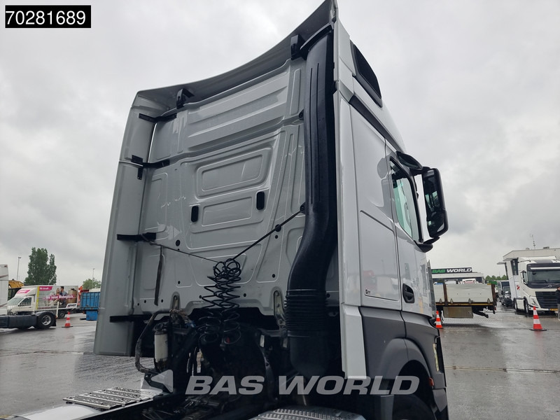 Tractor Mercedes-Benz Actros 1851 Actros 4X2 BigSpace 2x Tanks: foto 11