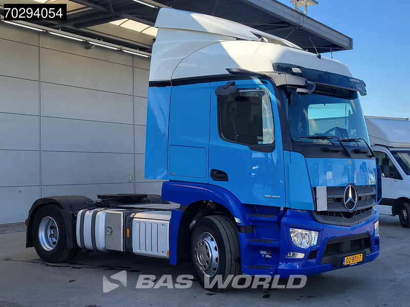 Mercedes-Benz Actros 1940 Actros 4X2 NL-Truck APK 03-26 StreamSpace 2x Tanks Navi Xenon ACC MP5 Euro 6 - Tractor: foto 3 Mercedes-Benz Actros 1940 Actros 4X2 NL-Truck APK 03-26 StreamSpace 2x Tanks Navi Xenon ACC MP5 Euro 6 - Tractor: foto 3