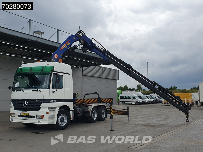 Mercedes-Benz Actros 2543 Actros 6X2 NL-Truck Liftachse 3-Pedals Kran PM 40 SP Euro 3 - Tractor: foto 5 Mercedes-Benz Actros 2543 Actros 6X2 NL-Truck Liftachse 3-Pedals Kran PM 40 SP Euro 3 - Tractor: foto 5
