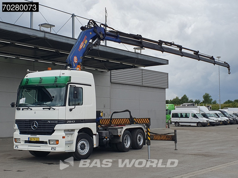 Mercedes-Benz Actros 2543 Actros 6X2 NL-Truck Liftachse 3-Pedals Kran PM 40 SP Euro 3 - Tractor: foto 1 Mercedes-Benz Actros 2543 Actros 6X2 NL-Truck Liftachse 3-Pedals Kran PM 40 SP Euro 3 - Tractor: foto 1