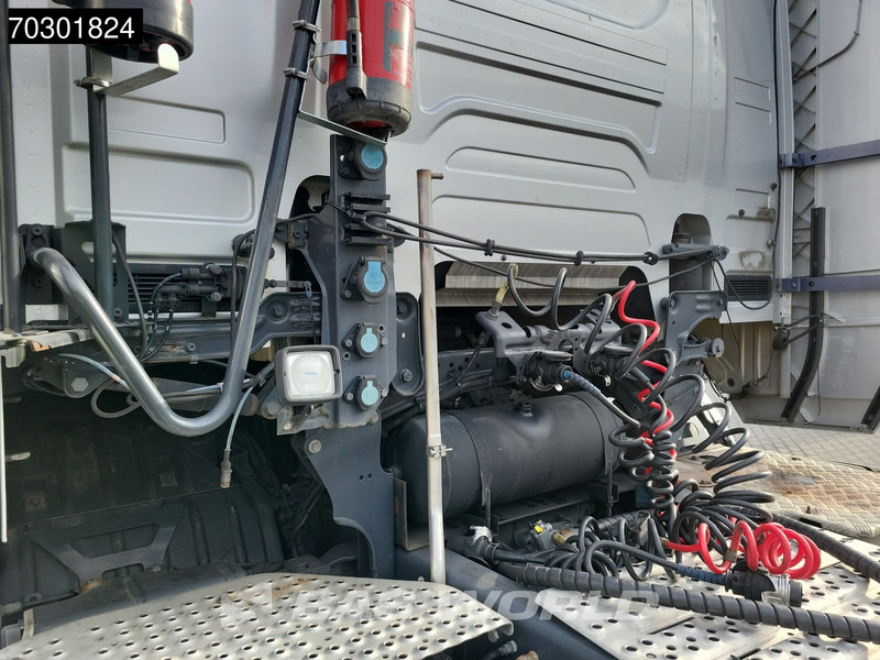 Scania R410 4X2 LNG! Retarder 2x Tanks - Tractor: foto 5 Scania R410 4X2 LNG! Retarder 2x Tanks - Tractor: foto 5