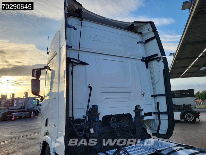 Scania R450 4X2 Mega Retarder 2x Tanks LED Standklima Euro 6 - Tractor: foto 5 Scania R450 4X2 Mega Retarder 2x Tanks LED Standklima Euro 6 - Tractor: foto 5