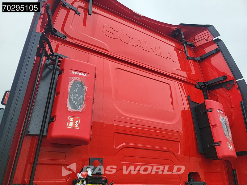 Tractor novo Scania R460 4X2 NEW! Retarder 2xTanks ACC LED Euro 6: foto 10 Tractor novo Scania R460 4X2 NEW! Retarder 2xTanks ACC LED Euro 6: foto 10