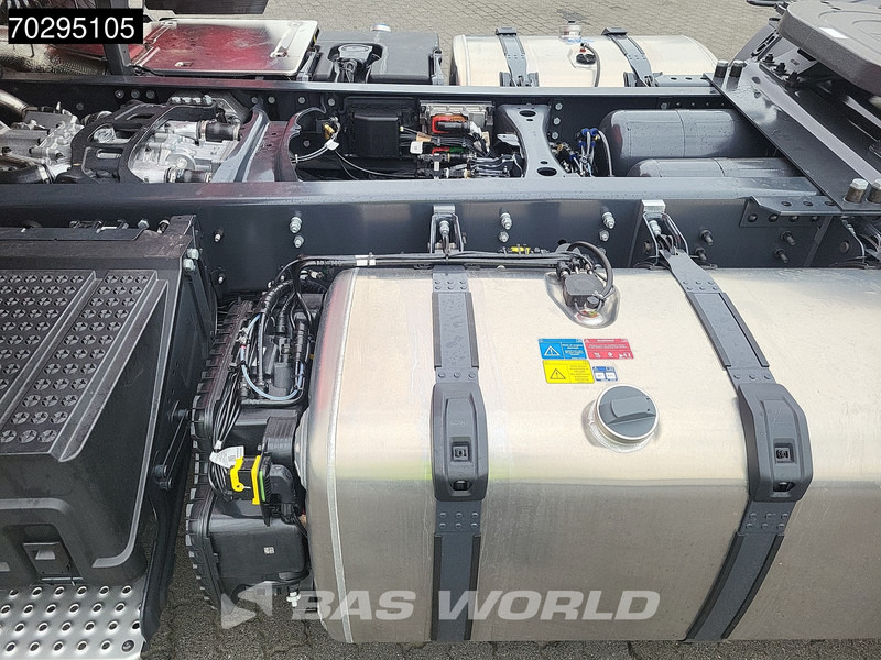 Tractor novo Scania R460 4X2 NEW! Retarder 2xTanks ACC LED Euro 6: foto 12 Tractor novo Scania R460 4X2 NEW! Retarder 2xTanks ACC LED Euro 6: foto 12