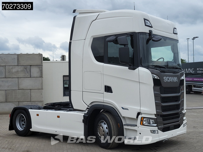 Scania S460 4X2 NEW! Retarder 2x Tanks ACC Navi Standklima - Tractor: foto 3 Scania S460 4X2 NEW! Retarder 2x Tanks ACC Navi Standklima - Tractor: foto 3