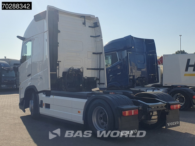Volvo FH 460 4X2 '24 XL VEB+ I-ParkCool 2xTanks Euro 6 - Tractor: foto 2 Volvo FH 460 4X2 '24 XL VEB+ I-ParkCool 2xTanks Euro 6 - Tractor: foto 2