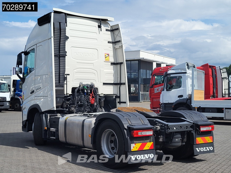 Volvo FH 500 4X2 XL VEB+ 2xTanks Navi LED ACC Euro 6 - Tractor: foto 2 Volvo FH 500 4X2 XL VEB+ 2xTanks Navi LED ACC Euro 6 - Tractor: foto 2