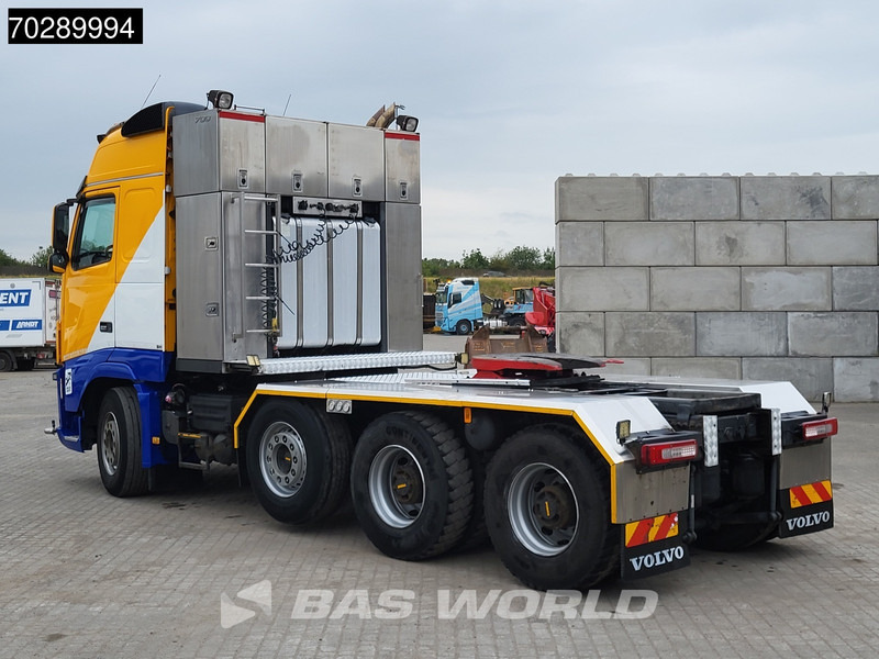 Volvo FH16 700 FH16 8X4 90T! Retarder Big-Axle Lift+Lenkachse Euro 5 - Tractor: foto 2 Volvo FH16 700 FH16 8X4 90T! Retarder Big-Axle Lift+Lenkachse Euro 5 - Tractor: foto 2
