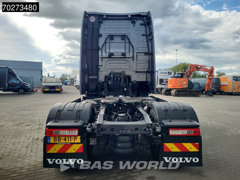 Volvo FH16 750 4X2 NL-Truck APK 08-2026! XL 2x Tanks Standklima ACC Alcoa's LED - Tractor: foto 3 Volvo FH16 750 4X2 NL-Truck APK 08-2026! XL 2x Tanks Standklima ACC Alcoa's LED - Tractor: foto 3
