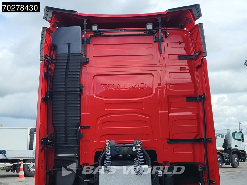 Volvo FH16 750 FH16 6X2 Special-Interior Full-Air Work-Remote Dynamic Steering Alcoa ACC Xenon - Tractor: foto 5 Volvo FH16 750 FH16 6X2 Special-Interior Full-Air Work-Remote Dynamic Steering Alcoa ACC Xenon - Tractor: foto 5