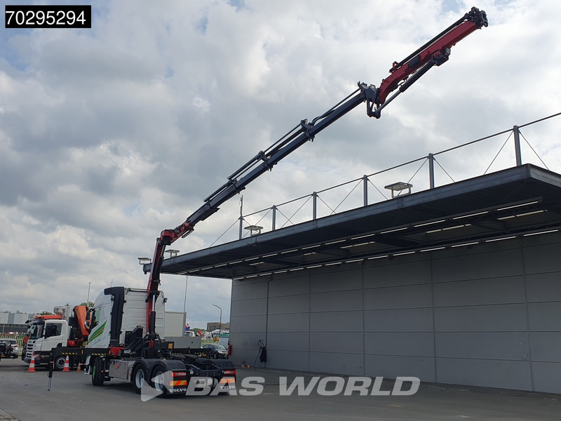 Volvo FH 500 FH 6X4 Full-Air Liftachse HMF 2820K-RCS Crane+JIB Remote Control I-ParkCool VDS LED Kran - Camião de caixa aberta/ Plataforma, Camião grua: foto 2 Volvo FH 500 FH 6X4 Full-Air Liftachse HMF 2820K-RCS Crane+JIB Remote Control I-ParkCool VDS LED Kran - Camião de caixa aberta/ Plataforma, Camião grua: foto 2