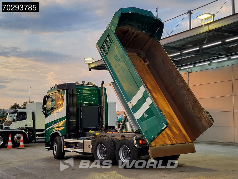 Volvo FH16 650 FH16 6X4 12m3 tipper Automatic Retarder Big-Axle Xenon Euro 6 - Camião basculante: foto 2 Volvo FH16 650 FH16 6X4 12m3 tipper Automatic Retarder Big-Axle Xenon Euro 6 - Camião basculante: foto 2