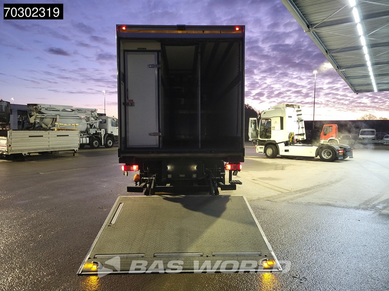 Volvo FM 330 6X2 Frigoblock FK25SL 2000kg Ladebordwand Lift+Steering Axle Euro 6 - Camião frigorífico: foto 5 Volvo FM 330 6X2 Frigoblock FK25SL 2000kg Ladebordwand Lift+Steering Axle Euro 6 - Camião frigorífico: foto 5