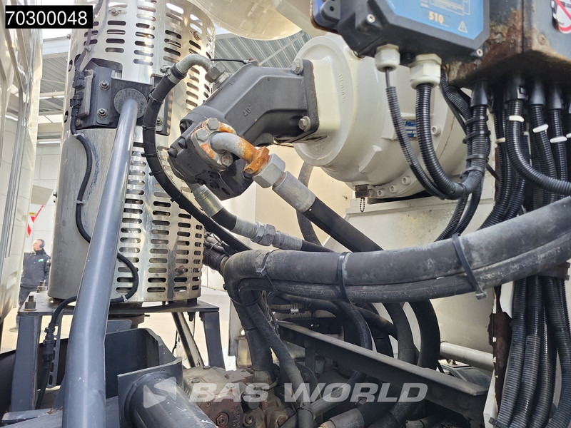 Volvo FMX 540 FMX 8X4 9m3 Liebherr HTM 904 EL Mixer Big-Axle Automatic Euro 6 - Camião betoneira: foto 5 Volvo FMX 540 FMX 8X4 9m3 Liebherr HTM 904 EL Mixer Big-Axle Automatic Euro 6 - Camião betoneira: foto 5