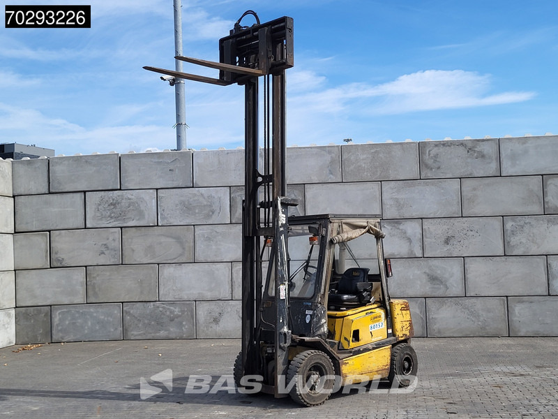 Yale GDP25 PF - Empilhador a diesel: foto 2 Yale GDP25 PF - Empilhador a diesel: foto 2