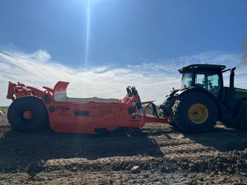 Agrotécnica TH66 - Escrêiper: foto 1 Agrotécnica TH66 - Escrêiper: foto 1