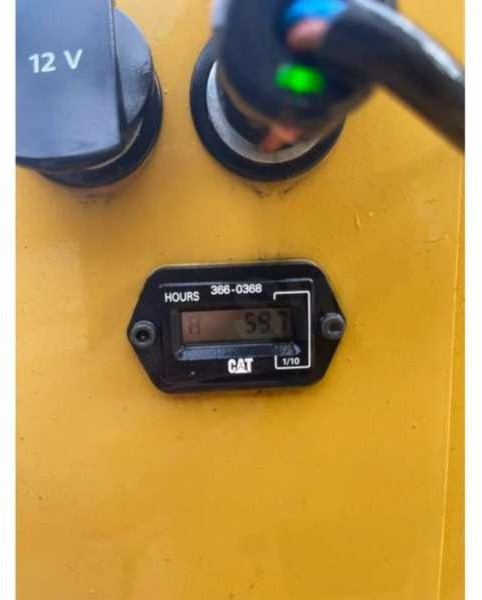 Caterpillar CB1.7 - Compactador de asfalto: foto 5 Caterpillar CB1.7 - Compactador de asfalto: foto 5