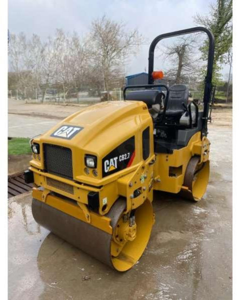 Caterpillar CB2.7 - Compactador de asfalto: foto 1 Caterpillar CB2.7 - Compactador de asfalto: foto 1