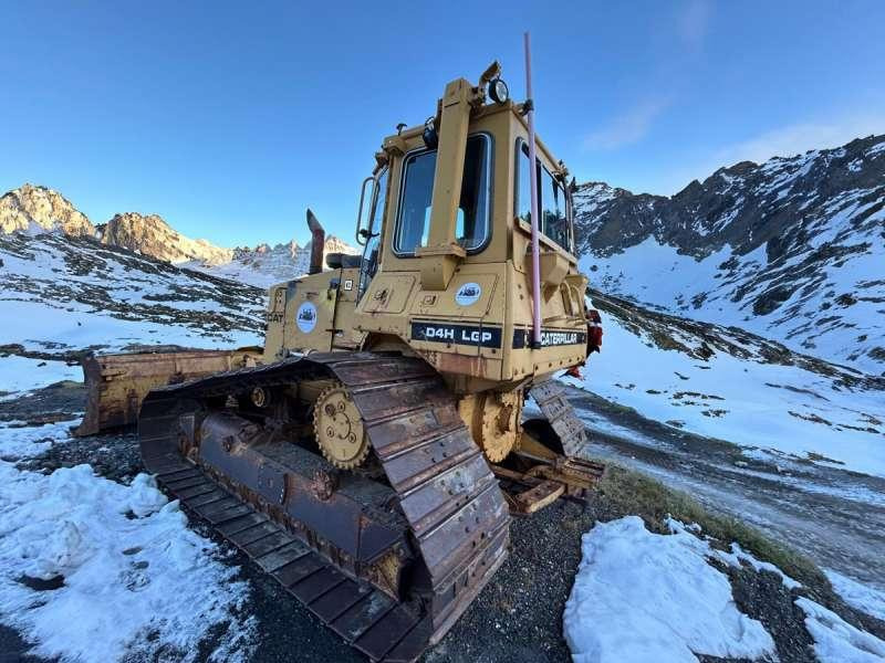 Buldôzer Caterpillar D4H LGP: foto 45