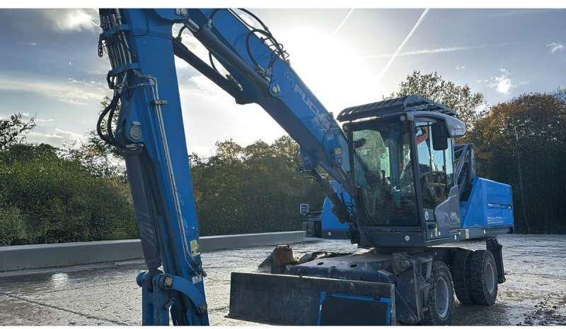 Fuchs MHL320F - Manipulador de material: foto 1 Fuchs MHL320F - Manipulador de material: foto 1