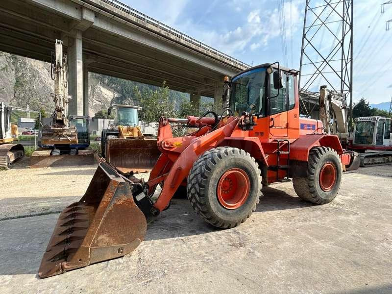Hitachi W130A - Pá carregadora de rodas: foto 4 Hitachi W130A - Pá carregadora de rodas: foto 4