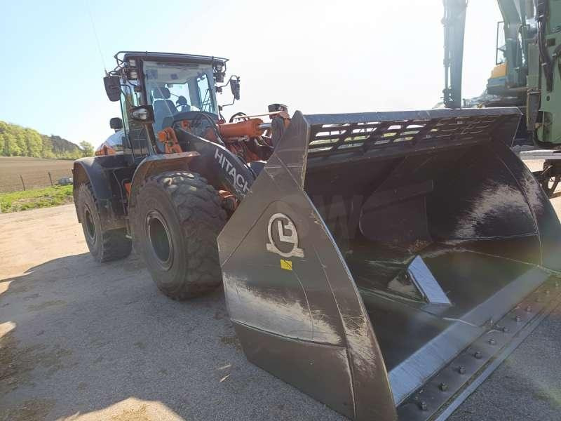 Hitachi ZW220-7 - Pá carregadora de rodas: foto 2 Hitachi ZW220-7 - Pá carregadora de rodas: foto 2