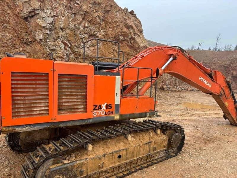 Hitachi ZX670LCH-3 - Escavadora de rastos: foto 3 Hitachi ZX670LCH-3 - Escavadora de rastos: foto 3